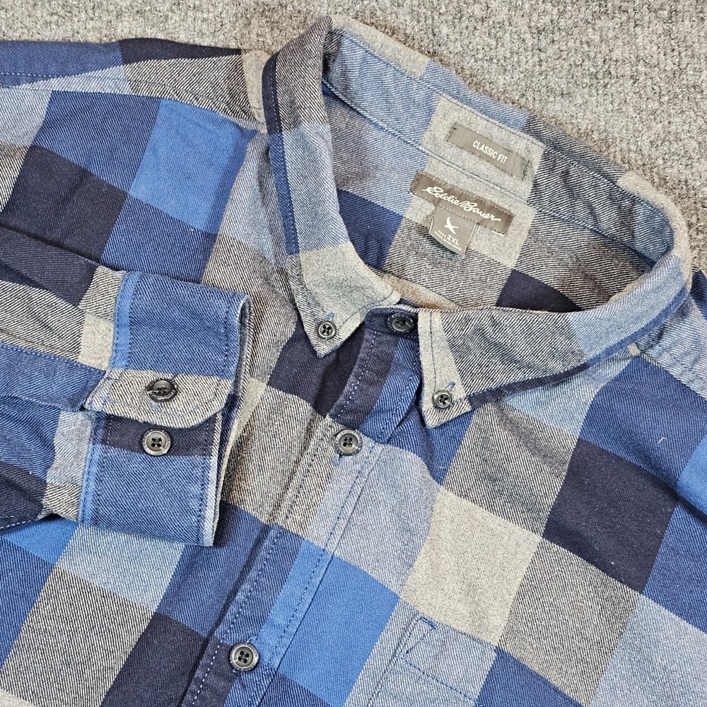 Eddie Bauer Mens 2XL Blue Plaid Button Down Flannel Shirt Classic Fit 13601758
